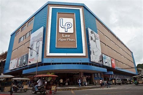 lee plaza dumaguete news|SR95 FM .